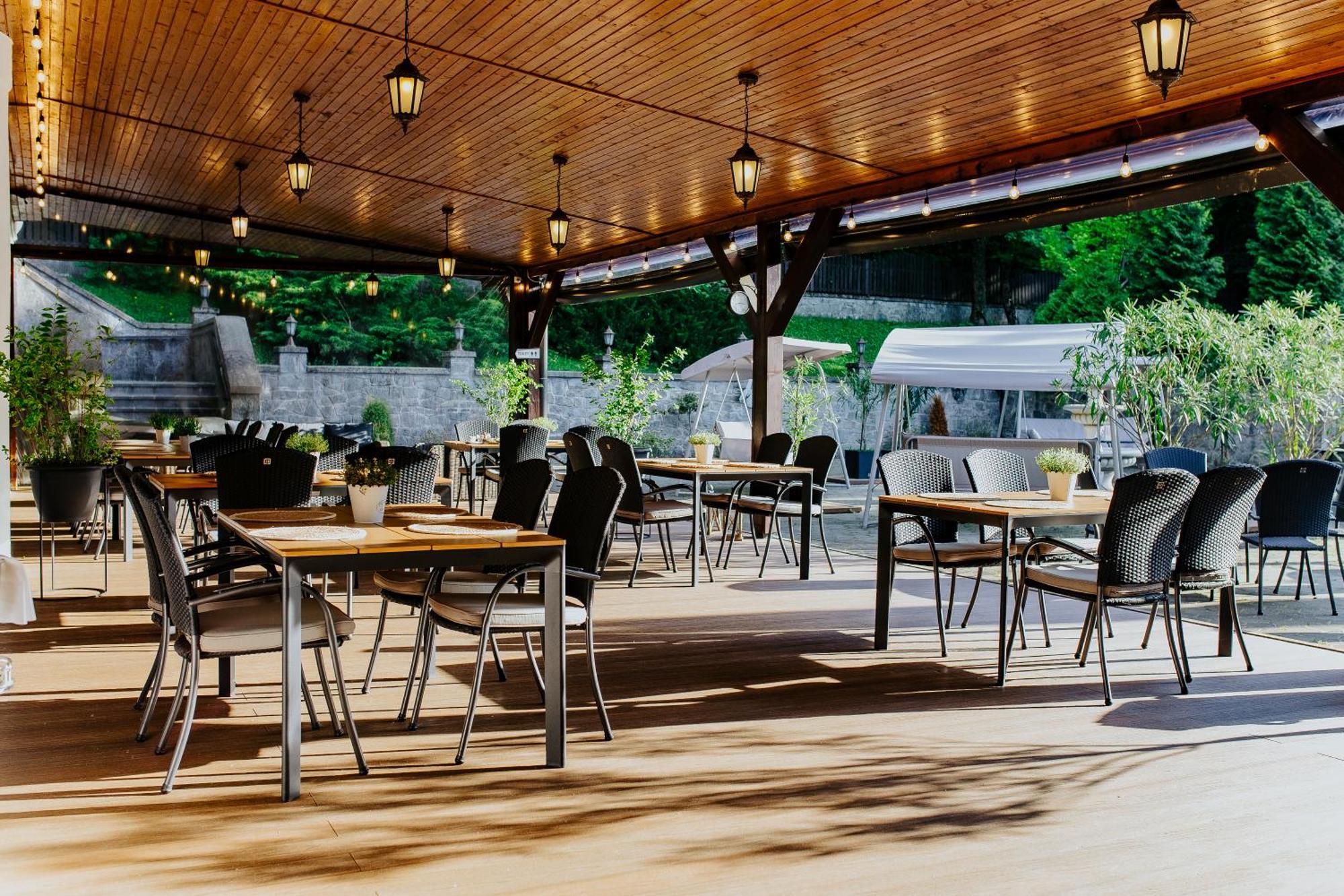 Hotel Bankov 4*