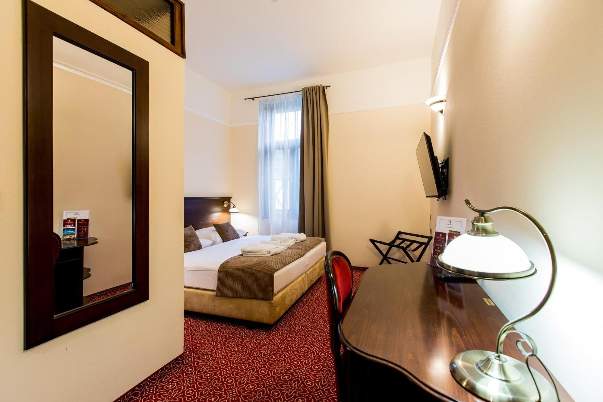 Hotel Bankov 4*